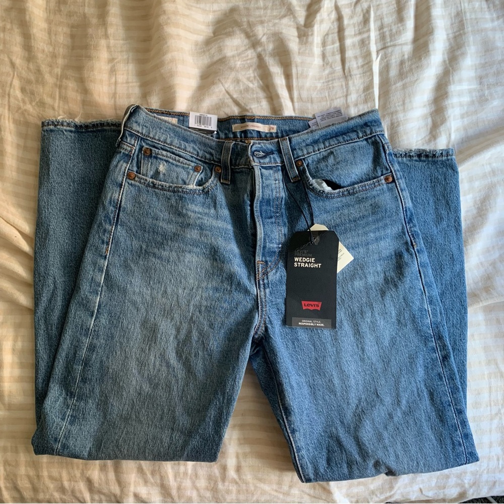 Levi‘s Wedgie Straight Jeans NWT 28
